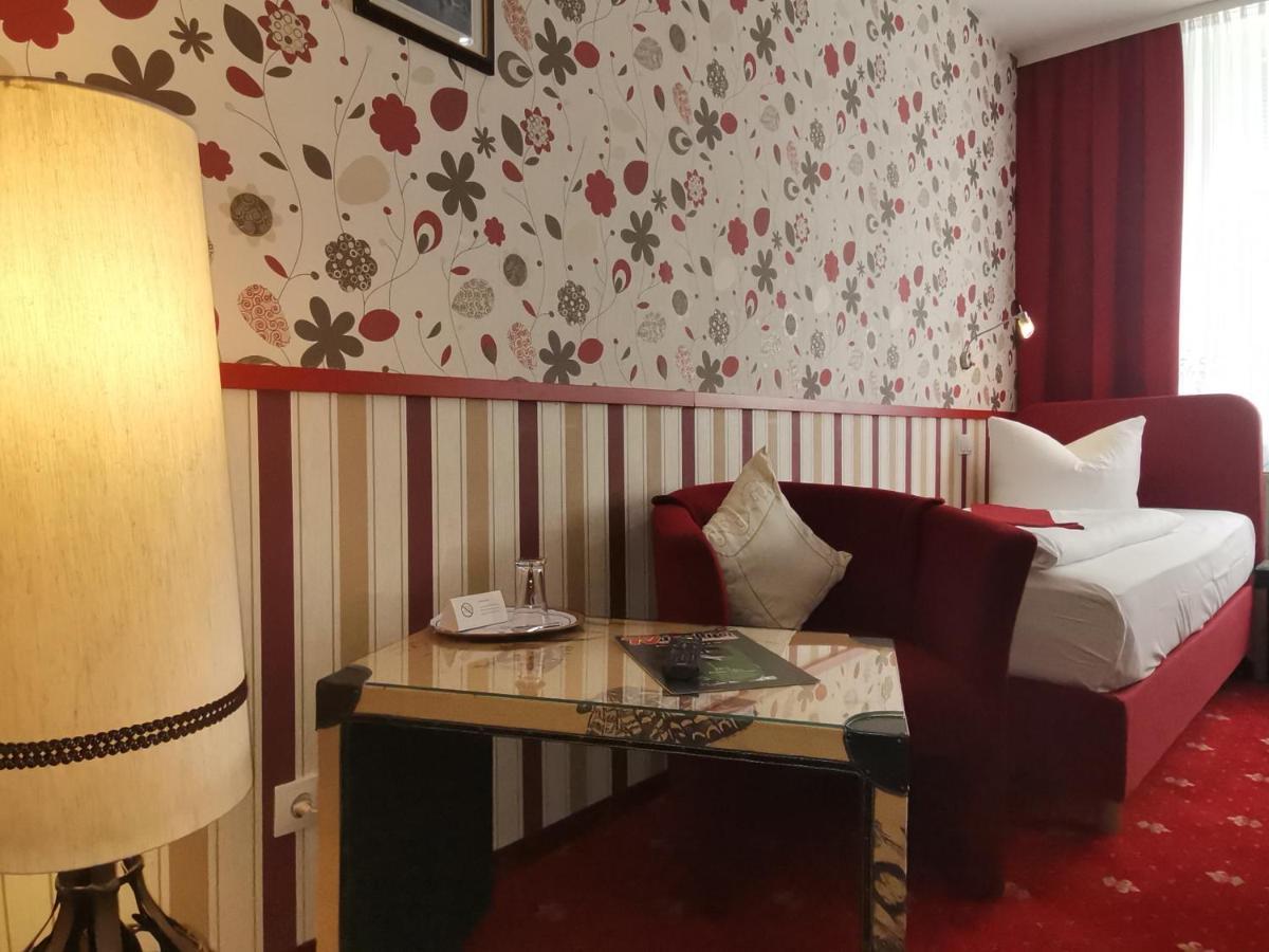 Boulevardhotel Saengerstadt - Alle Zimmer Klimatisiert Finsterwalde Luaran gambar